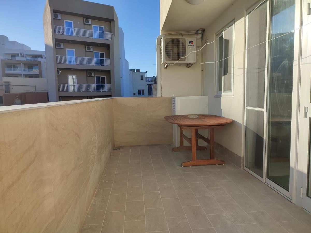 One Bed Room Apartment With Terrace Marsaskala Exterior photo